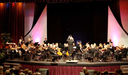 CMO with Maestro Johan Louwersheimer conducting on May 23, 2009 Finale